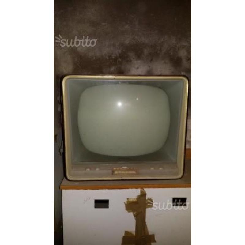 Televisore antico